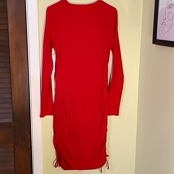 Spoiled - Red Bodycon Dress with Ruching on Sides, Size Large, NWOT - Picture 3 of 8